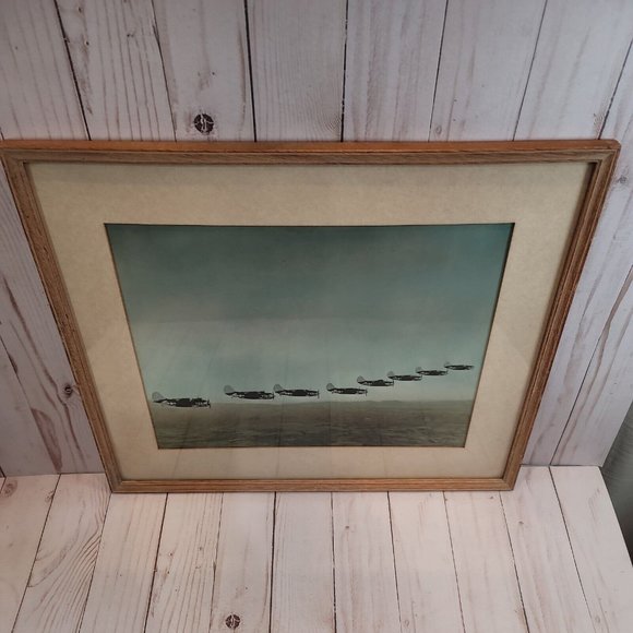 Vintage US World War II Fighter Planes Flying in Formation Print - Picture 4 of 6